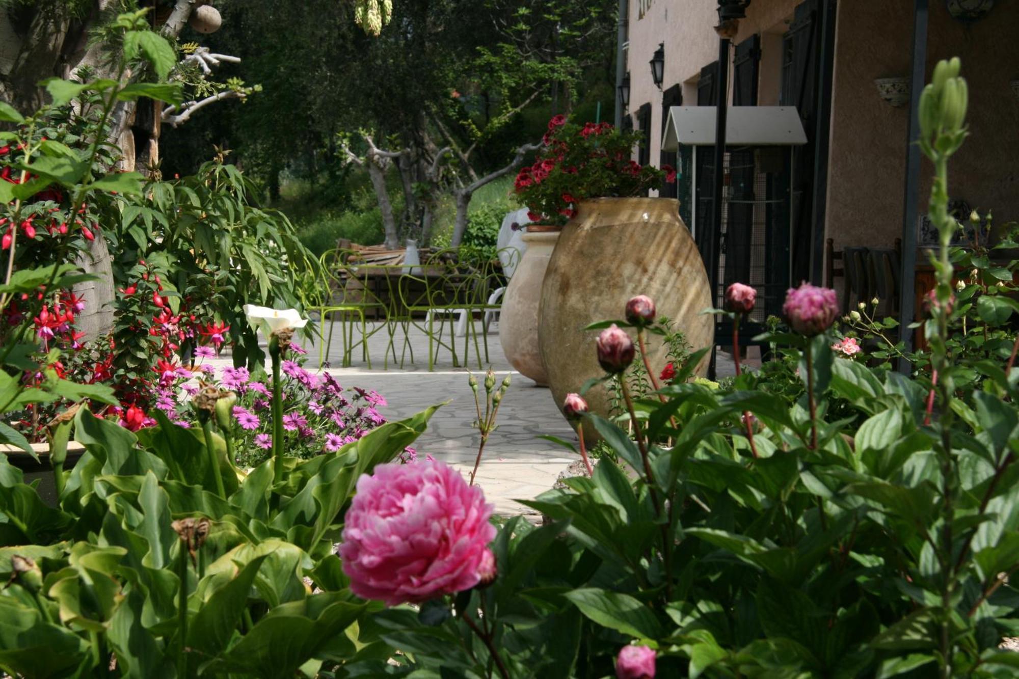 L'Aleandra Hotel Castellar Exterior photo